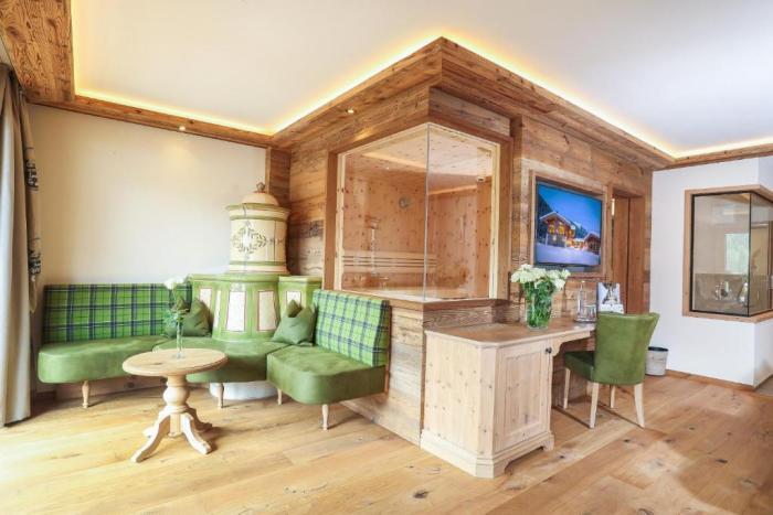 Verwoehnhotel Kristall Pertisau Room photo